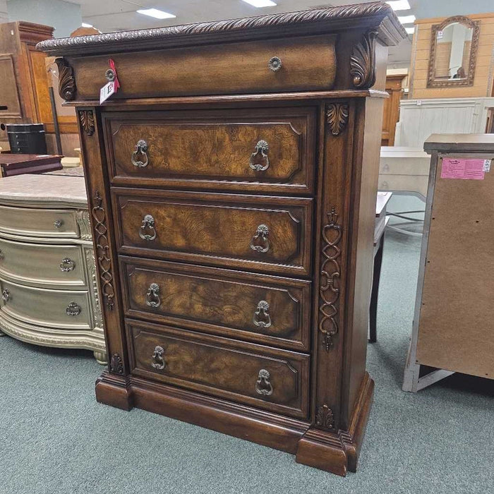 TALLBOY DRESSER BTK