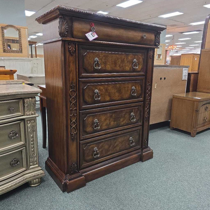 TALLBOY DRESSER BTK