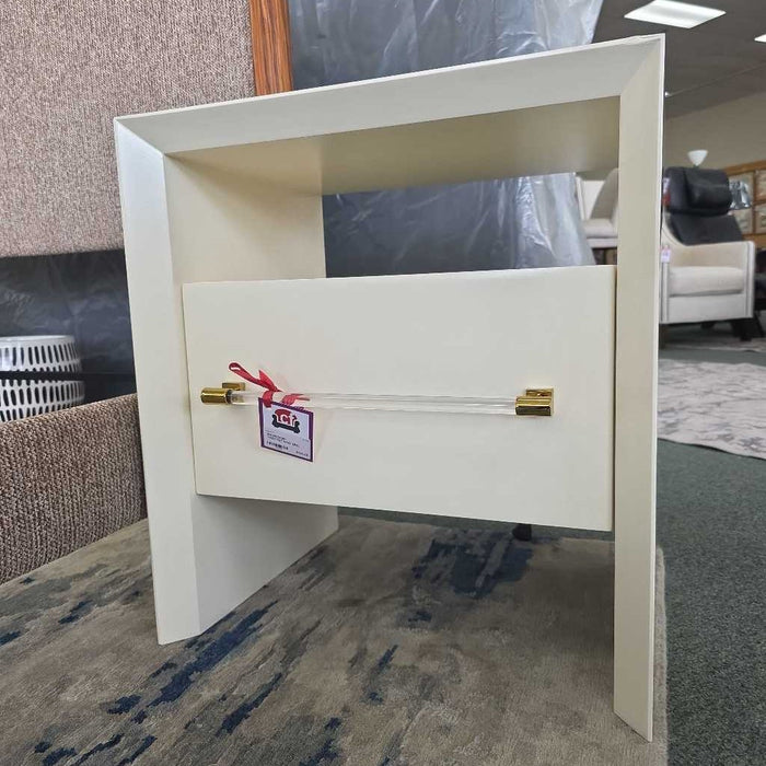 NIGHTSTAND BHC