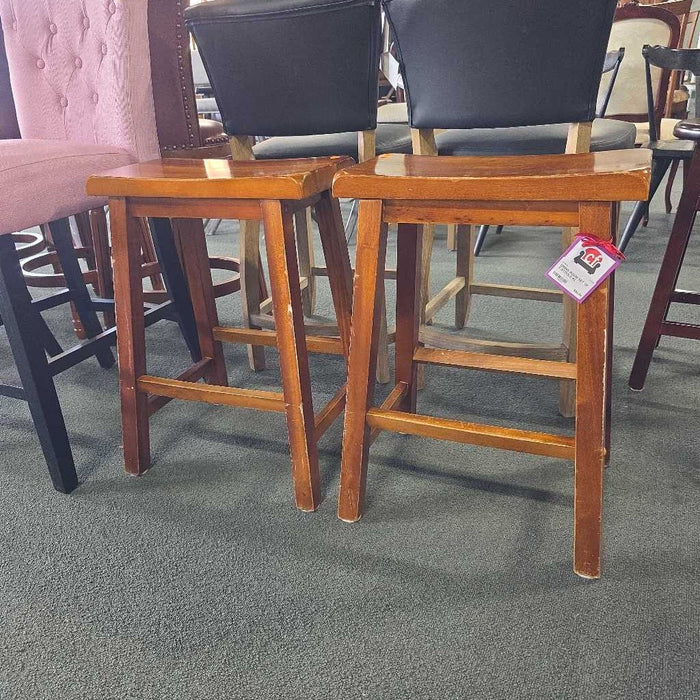 SET OF 2 STOOLS KL