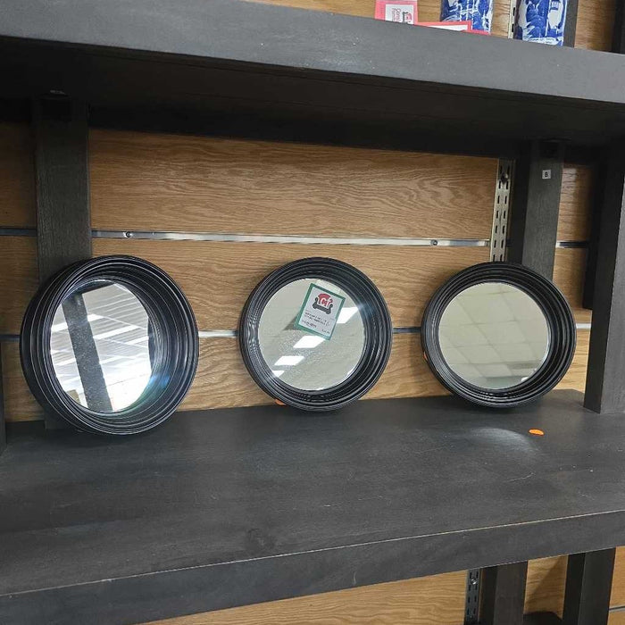 SET OF 3 ROUND MIRRORS BT