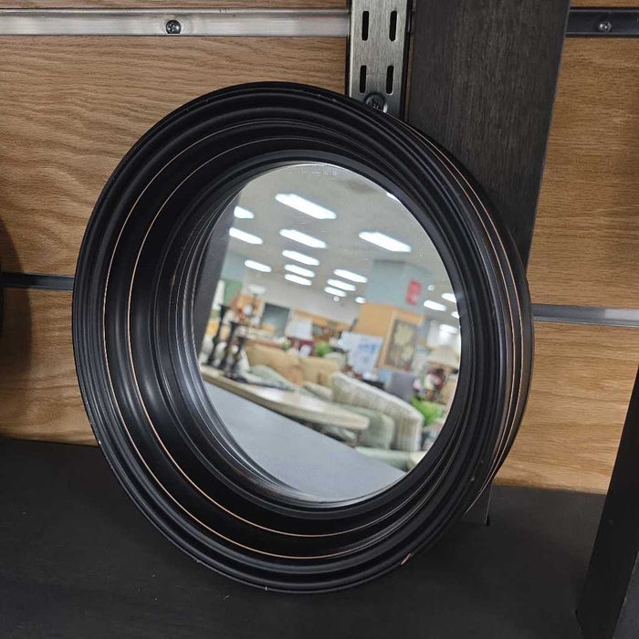 SET OF 3 ROUND MIRRORS BT
