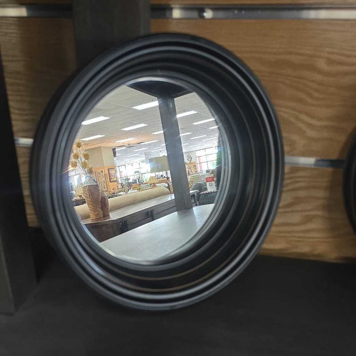 SET OF 3 ROUND MIRRORS BT