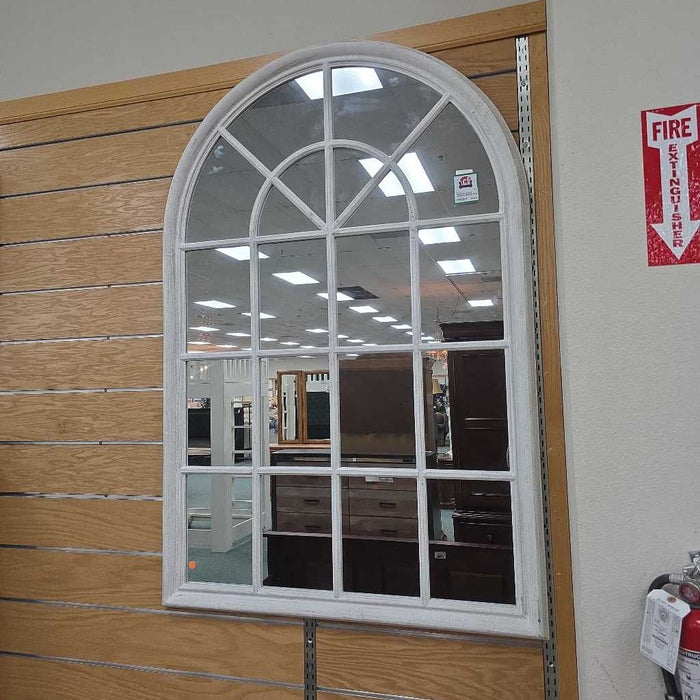 WHITE WINDOW MIRROR BAH