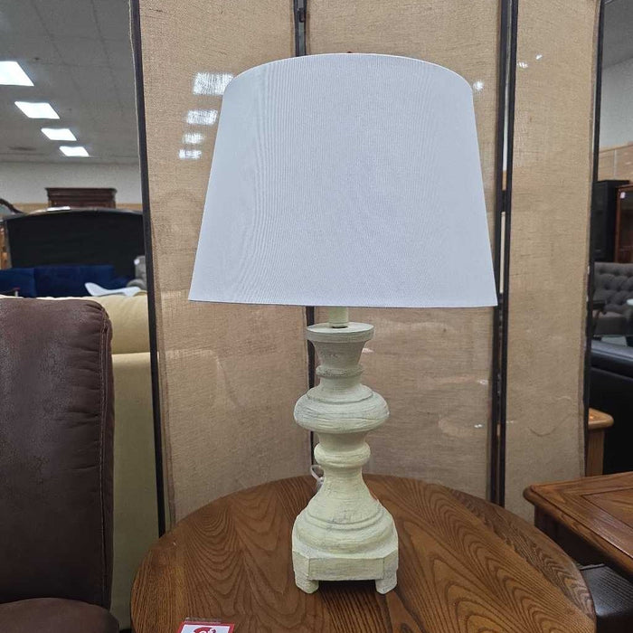 YELLOW LAMP BT