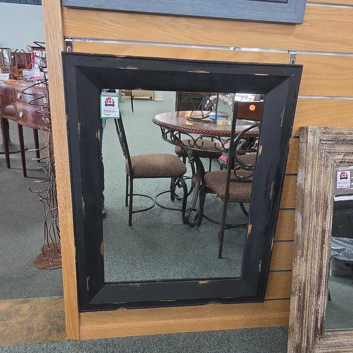 BLACK DISTRESSED MIRROR KL