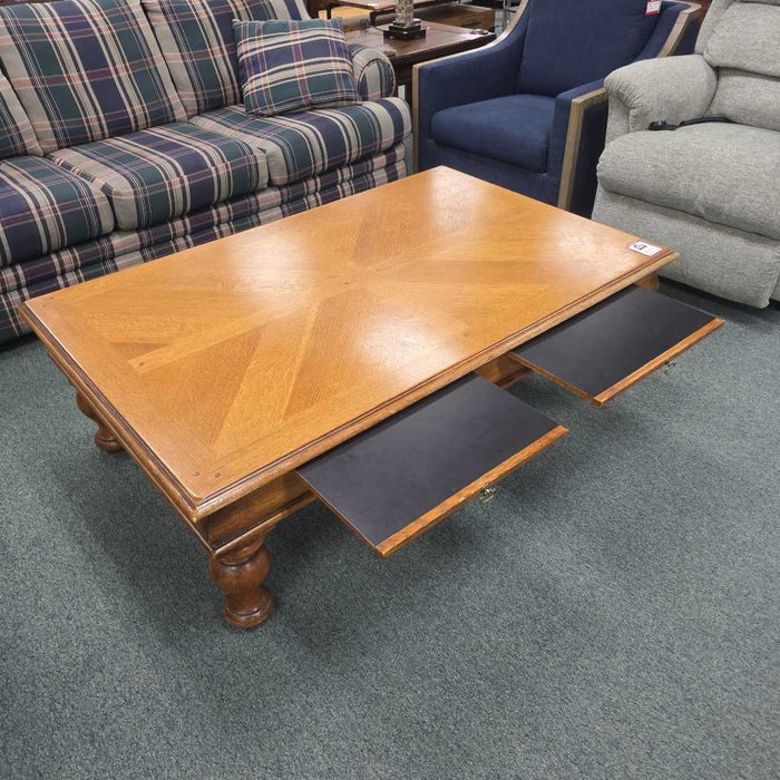 COFFEE TABLE BAH