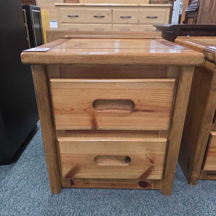 NIGHTSTAND KL