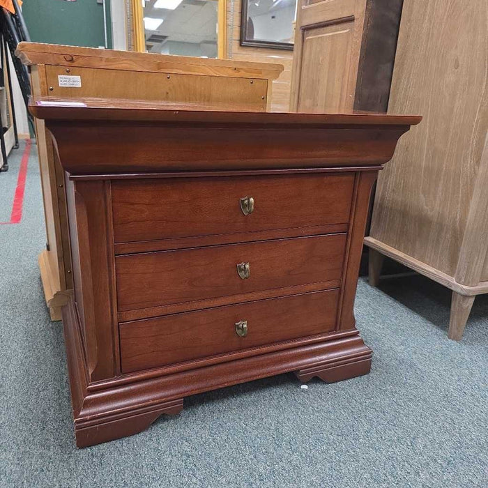 NIGHTSTAND BHC