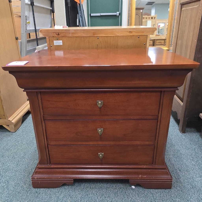 NIGHTSTAND BHC