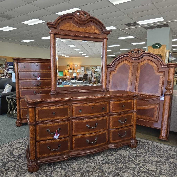 DRESSER WITH MIRROR LCM