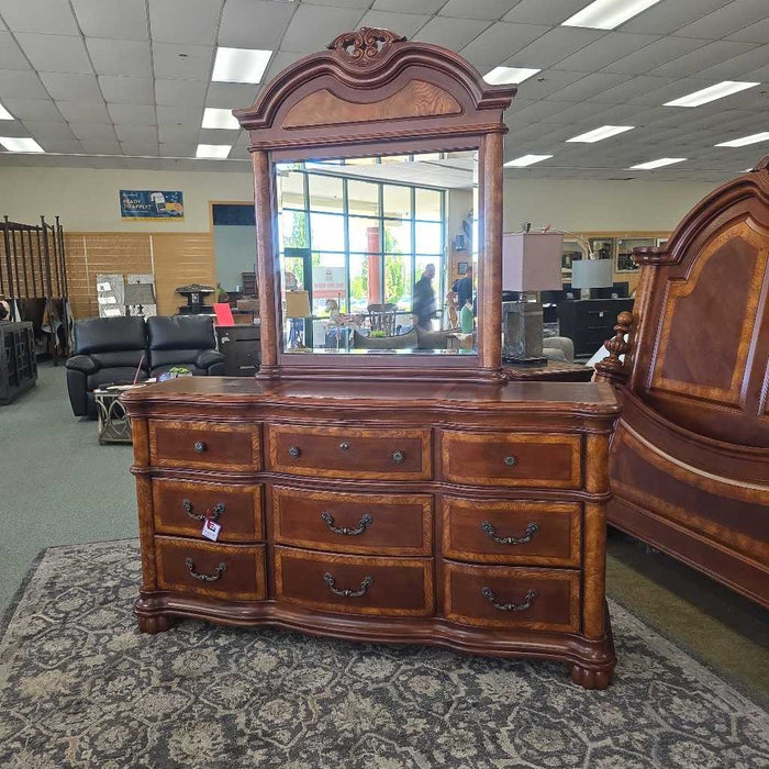 DRESSER WITH MIRROR LCM