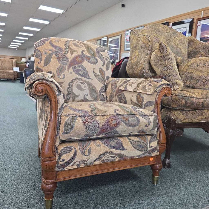 ACCENT CHAIR BTK