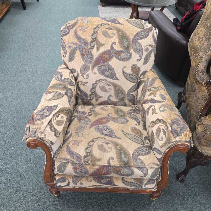ACCENT CHAIR BTK