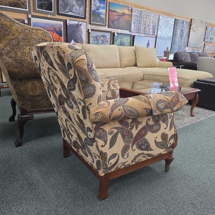 ACCENT CHAIR BTK