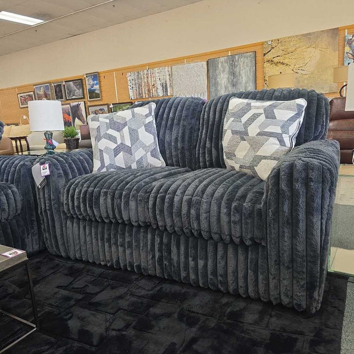 MID-NIGHT MADNESS LOVESEAT