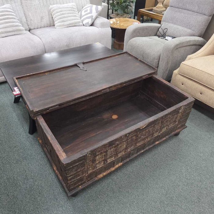 COFFEE TABLE BTK