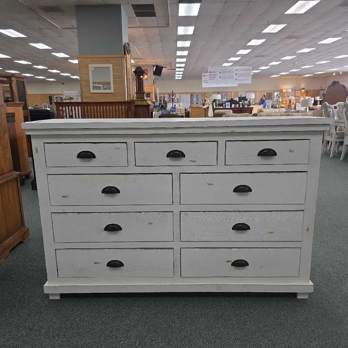 DRESSER LAC