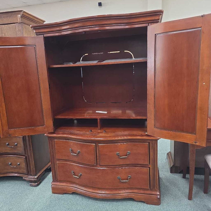 ARMOIRE BTK