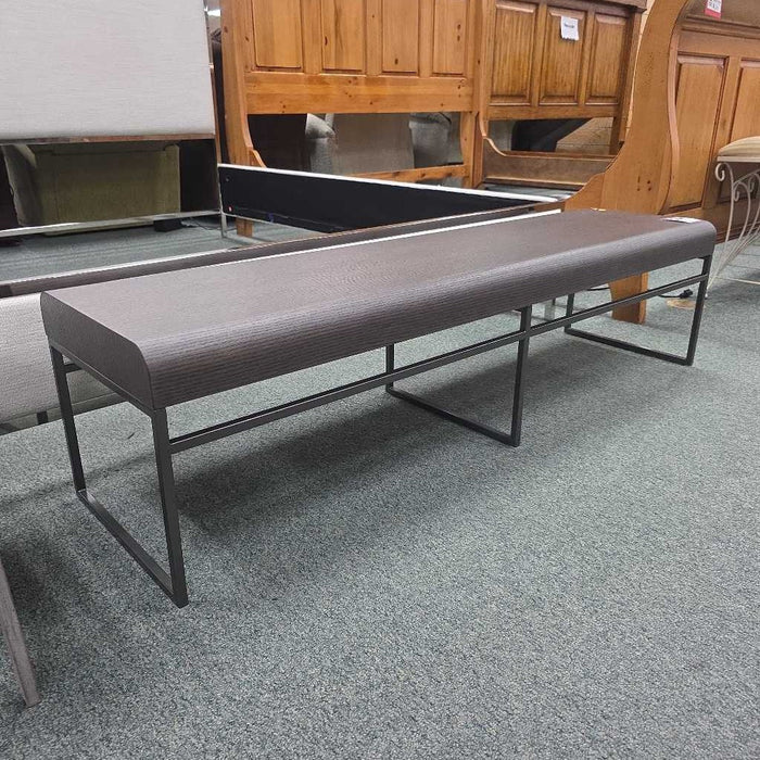 BENCH BTK
