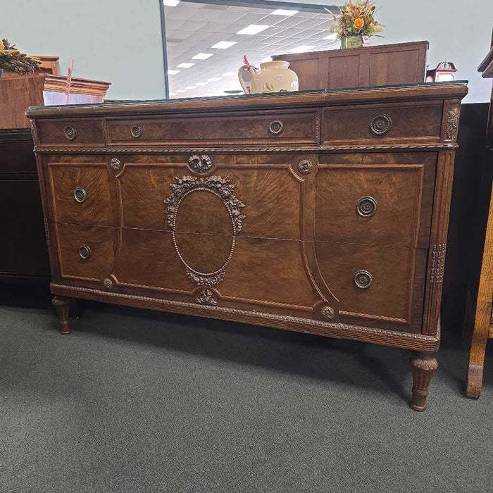 BUFFET WITH GLASS BTK
