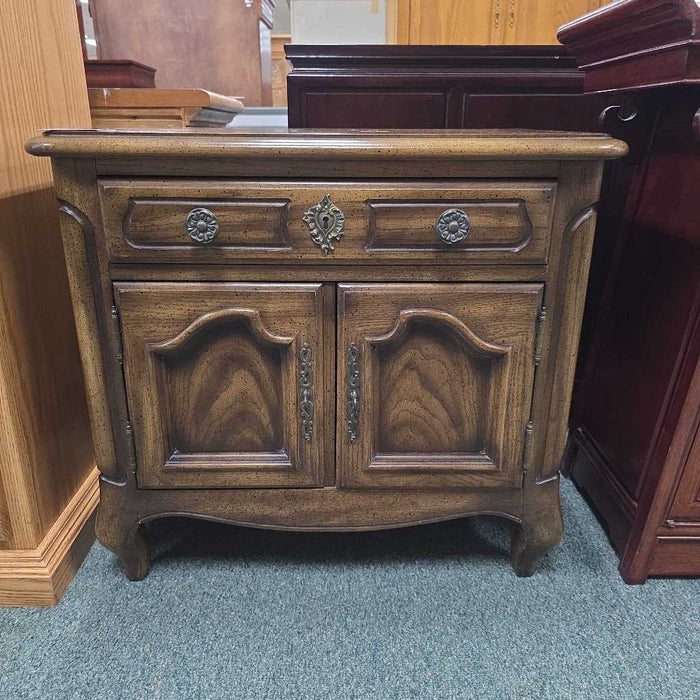 NIGHTSTAND KL