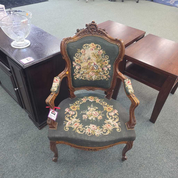 ACCENT CHAIR SK