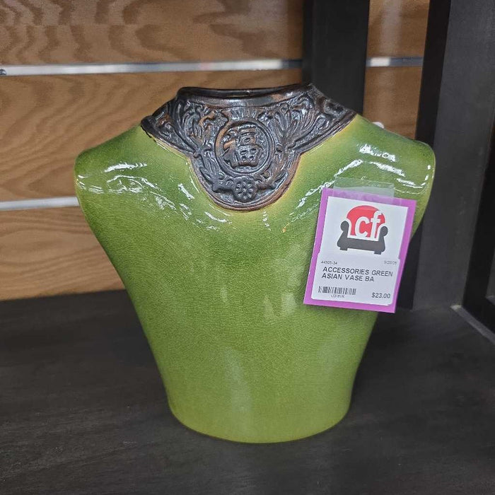 GREEN ASIAN VASE BA