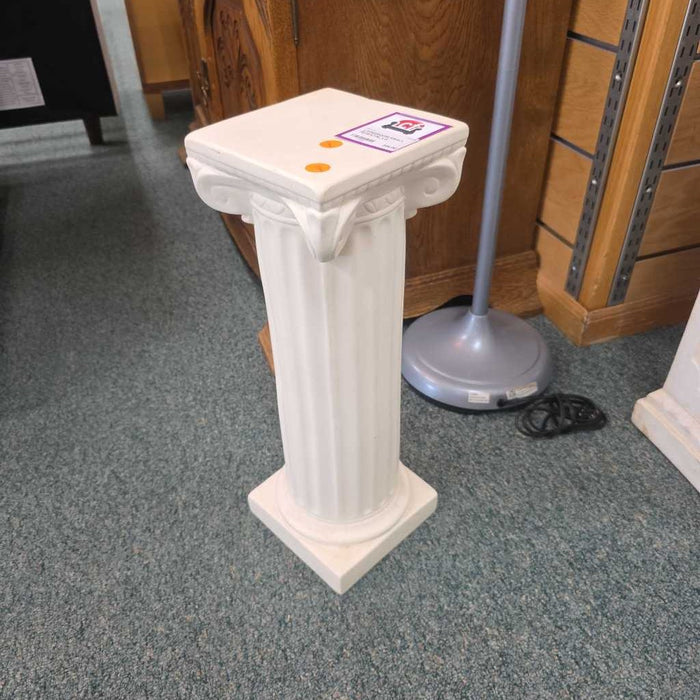 SMALL PEDESTAL LS