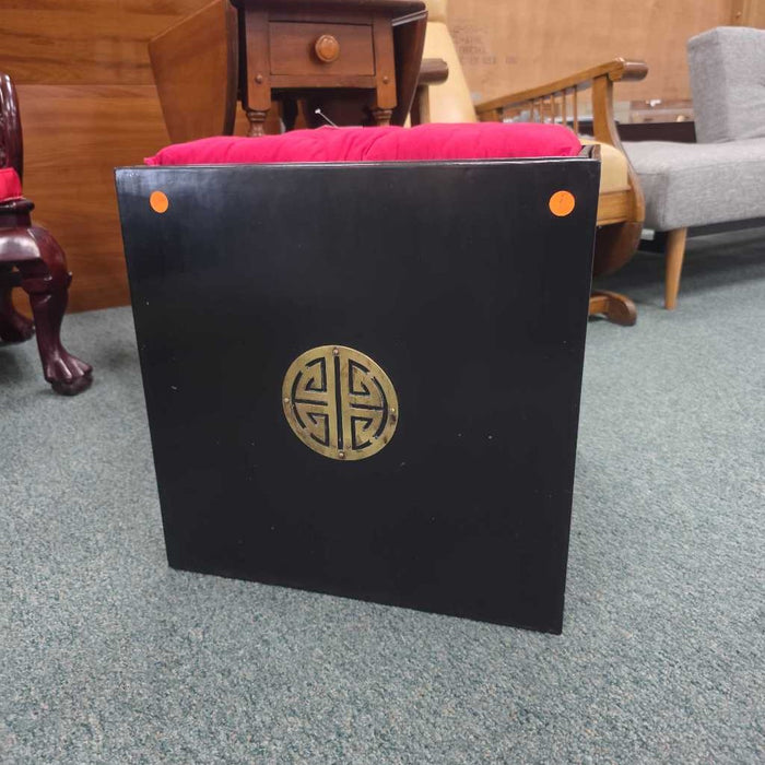 ASIAN STORAGE OTTOMAN MI