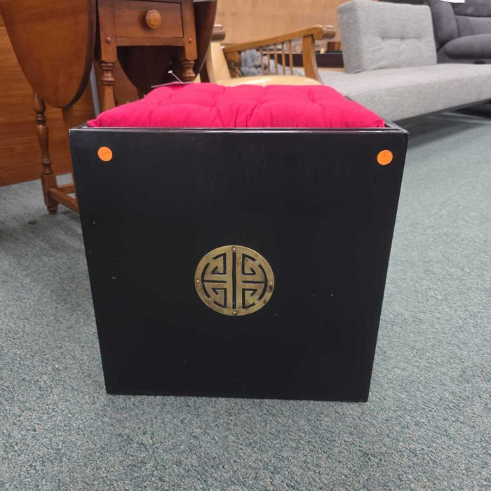 ASIAN STORAGE OTTOMAN MI
