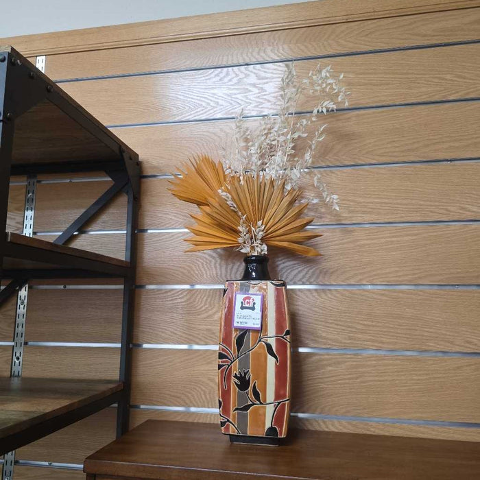 TAN/ORANGE VASE BT