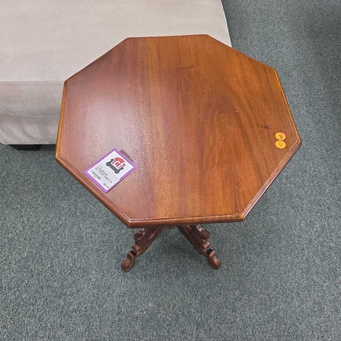 OCTAGON TABLE KL