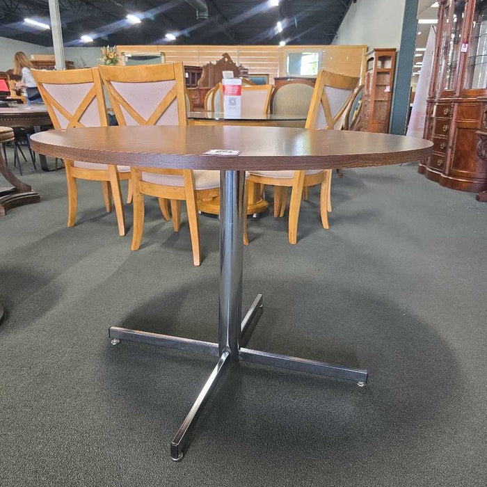 ROUND TABLE MI