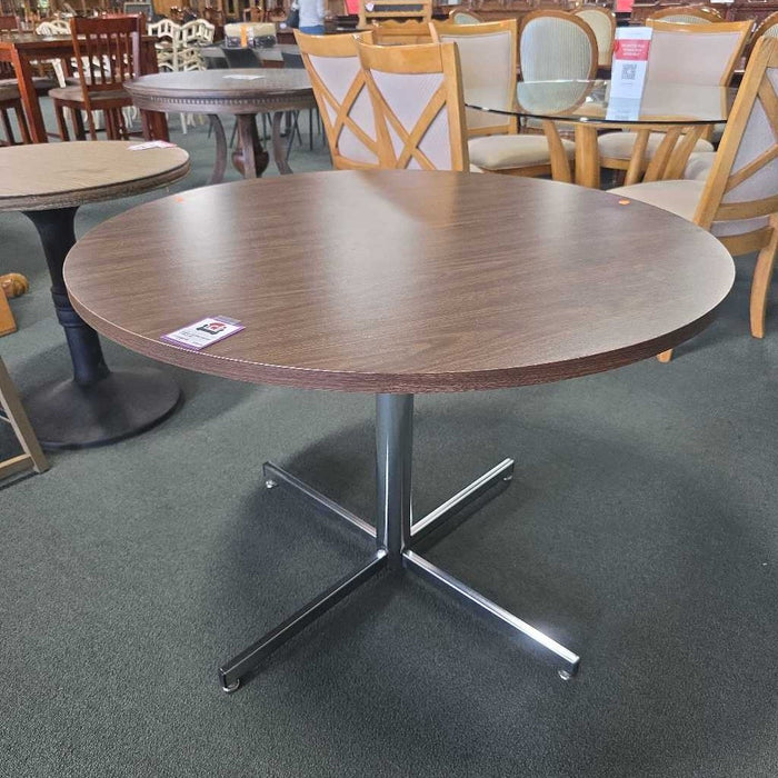 ROUND TABLE MI