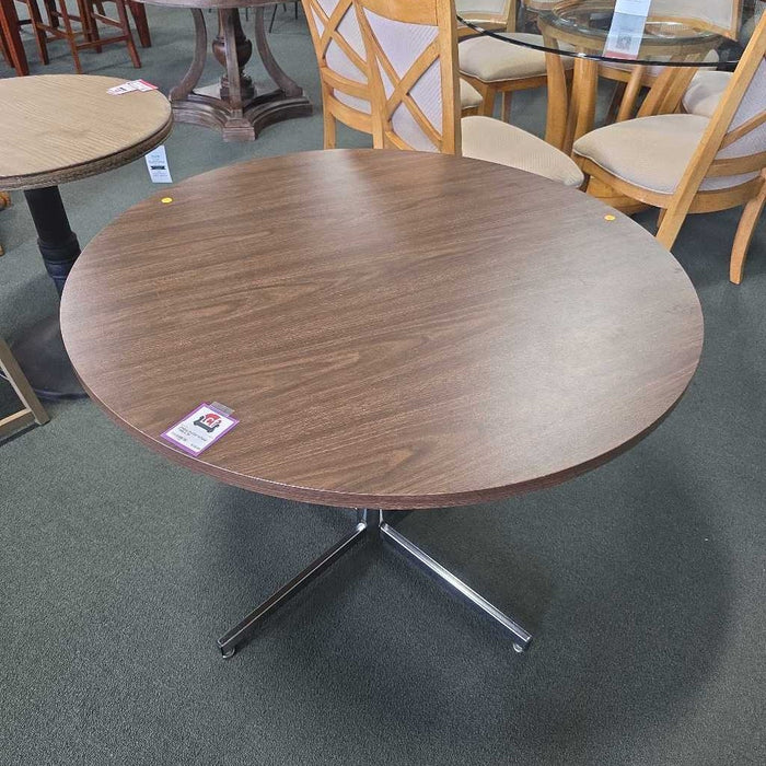 ROUND TABLE MI
