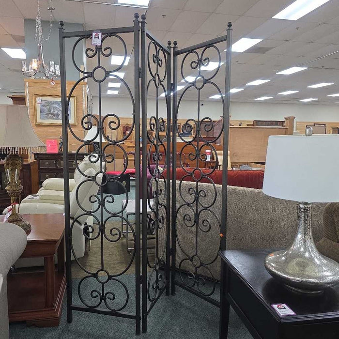 ROOM DIVIDER BAH