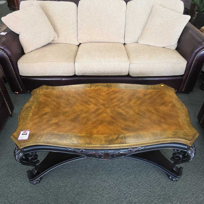 COFFEE TABLE BAH