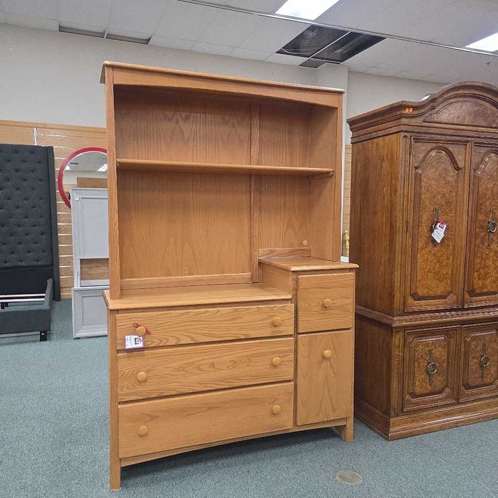 DRESSER WITH HUTCH BST