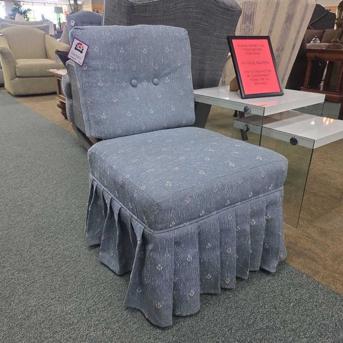 BLUE ACCENT CHAIR AT