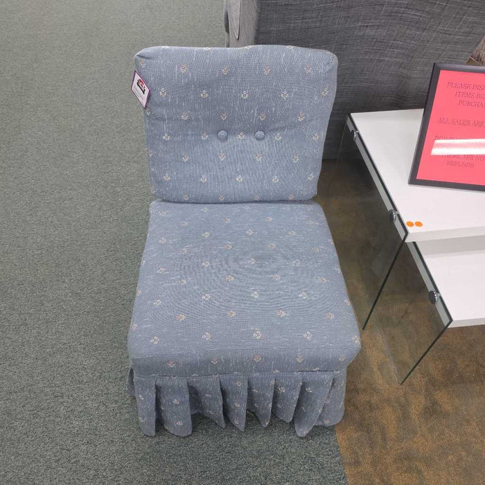 BLUE ACCENT CHAIR AT