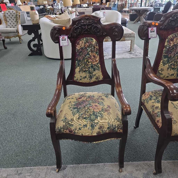 ACCENT CHAIR SK