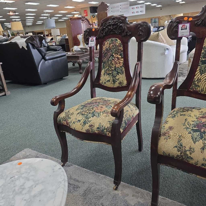 ACCENT CHAIR SK