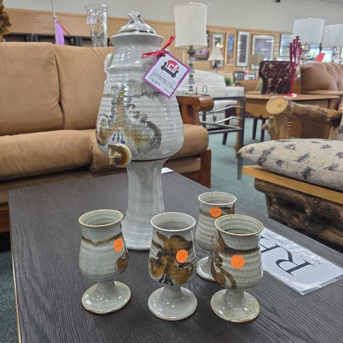 VASE WITH TAP AND 4 CUPS KL