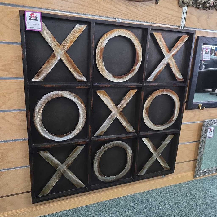 WALL ART AT