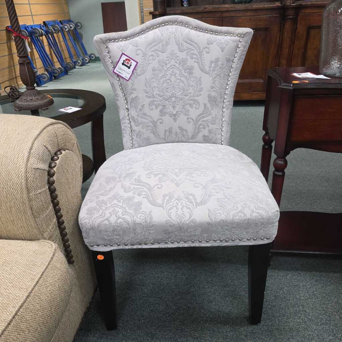 ACCENT CHAIR KL