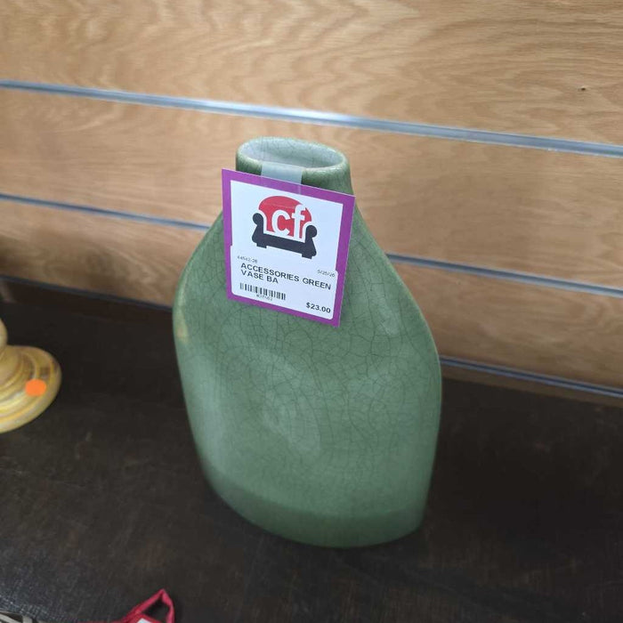 GREEN VASE BA