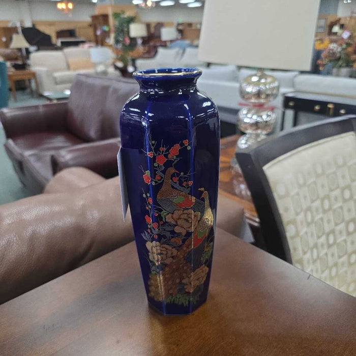BLUE VASE BA