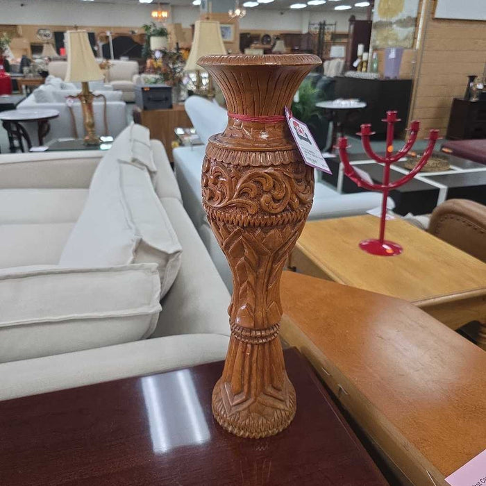 CARVED WOOD VASE LS
