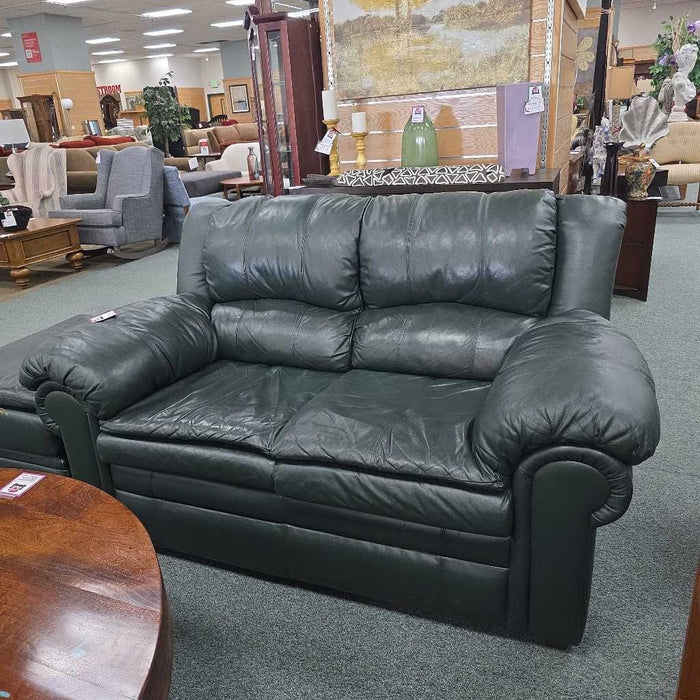 LEATHER LOVESEAT WITH OTTOMAN BTK